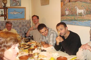 Un bon diner marocain et beaucoup d`ambiance